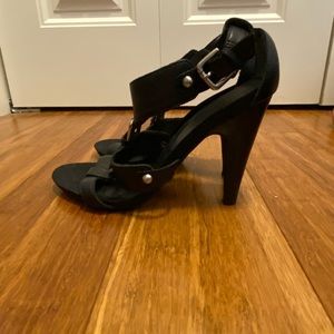 Nine West 4in heel